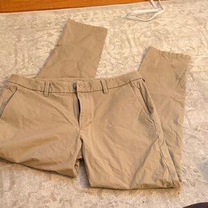 Lululemon Men's Tan Pants- tag has been ripped out- 36x32- no stains or tears